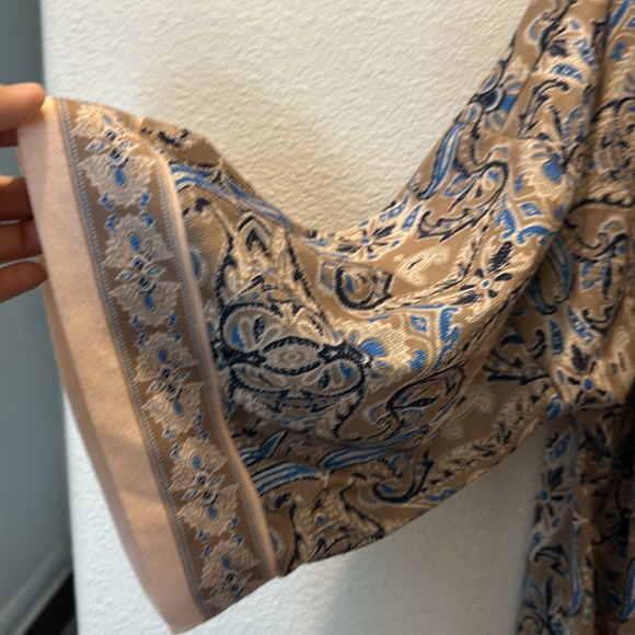 Beautiful Cardigan 1x - Picture 3 of 5